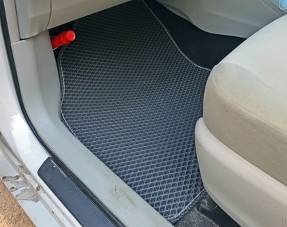 Ворсовые коврики на Toyota Prius Alpha 2011&nbsp;-&nbsp;2021 в Тамбове