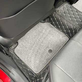 Ворсовые коврики на Toyota Camry (XV70) 2017&nbsp;-&nbsp;2024 в Тамбове