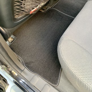 Ворсовые коврики на Nissan Navara III 2004&nbsp;-&nbsp;2015 в Тамбове