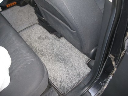 Ворсовые коврики на KIA Carens II 2006&nbsp;-&nbsp;2012 в Тамбове