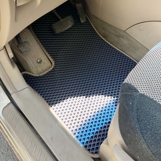 Ворсовые коврики на KIA Carens II 2006&nbsp;-&nbsp;2012 в Тамбове