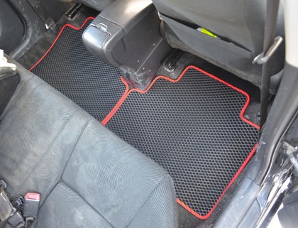 Ворсовые коврики на Toyota Yaris II 2005&nbsp;-&nbsp;2011 в Тамбове