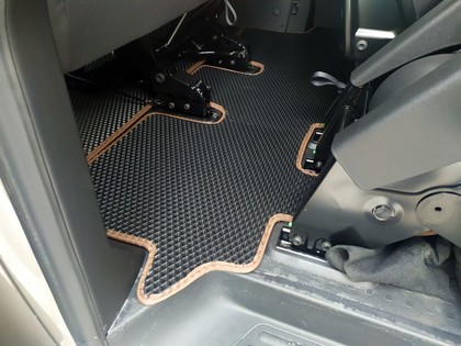 Ворсовые коврики на Volkswagen Caravelle (T6) 2015&nbsp;-&nbsp;2019 в Тамбове