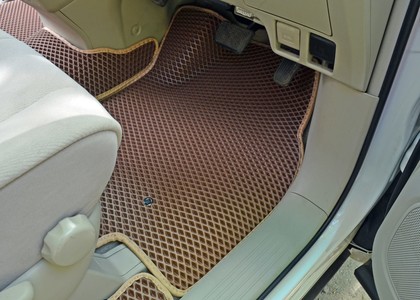 Ворсовые коврики на Toyota Estima III 2006&nbsp;-&nbsp;2019 в Тамбове