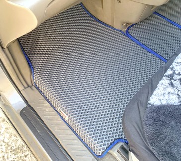 Ворсовые коврики на Nissan R'nessa 1997&nbsp;-&nbsp;2001 в Тамбове