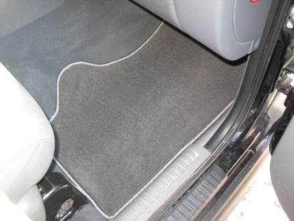 Ворсовые коврики на Jeep Liberty (KJ) 2001&nbsp;-&nbsp;2007 в Тамбове