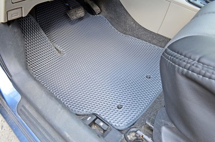 Ворсовые коврики на Toyota Yaris II 2005&nbsp;-&nbsp;2011 в Тамбове