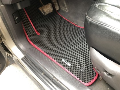 Коврики на Jeep Grand Cherokee (WJ) 1999&nbsp;-&nbsp;2004 в Тамбове