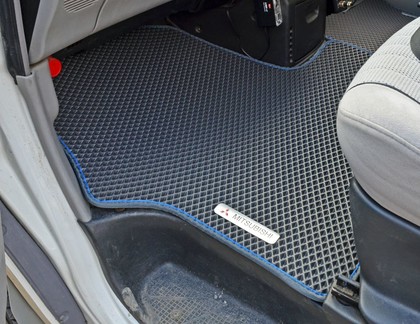 Ворсовые коврики на Mitsubishi Delica 4 1994&nbsp;-&nbsp;2007 в Тамбове